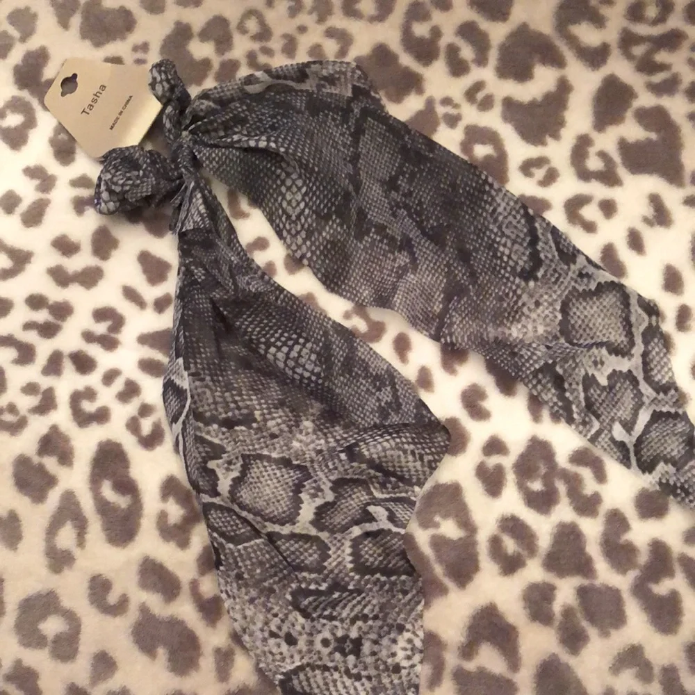 Tasha Snakeskin Scarf Tail Hair Scrunchie in Gray Black